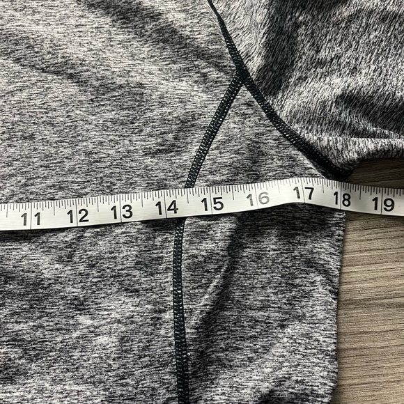 Hurley Long Sleeve - Picture 2 of 6